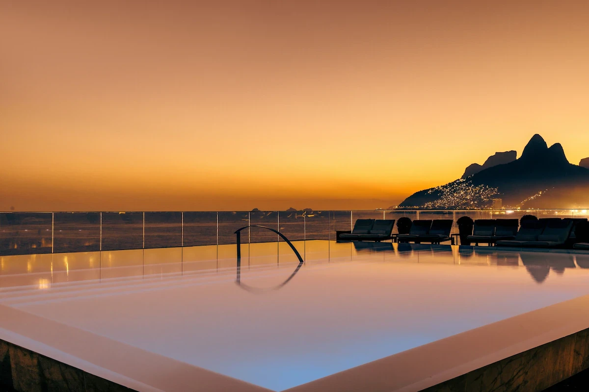 Fasano Infinity Pool - View from Ipanema to Arpoador - Image